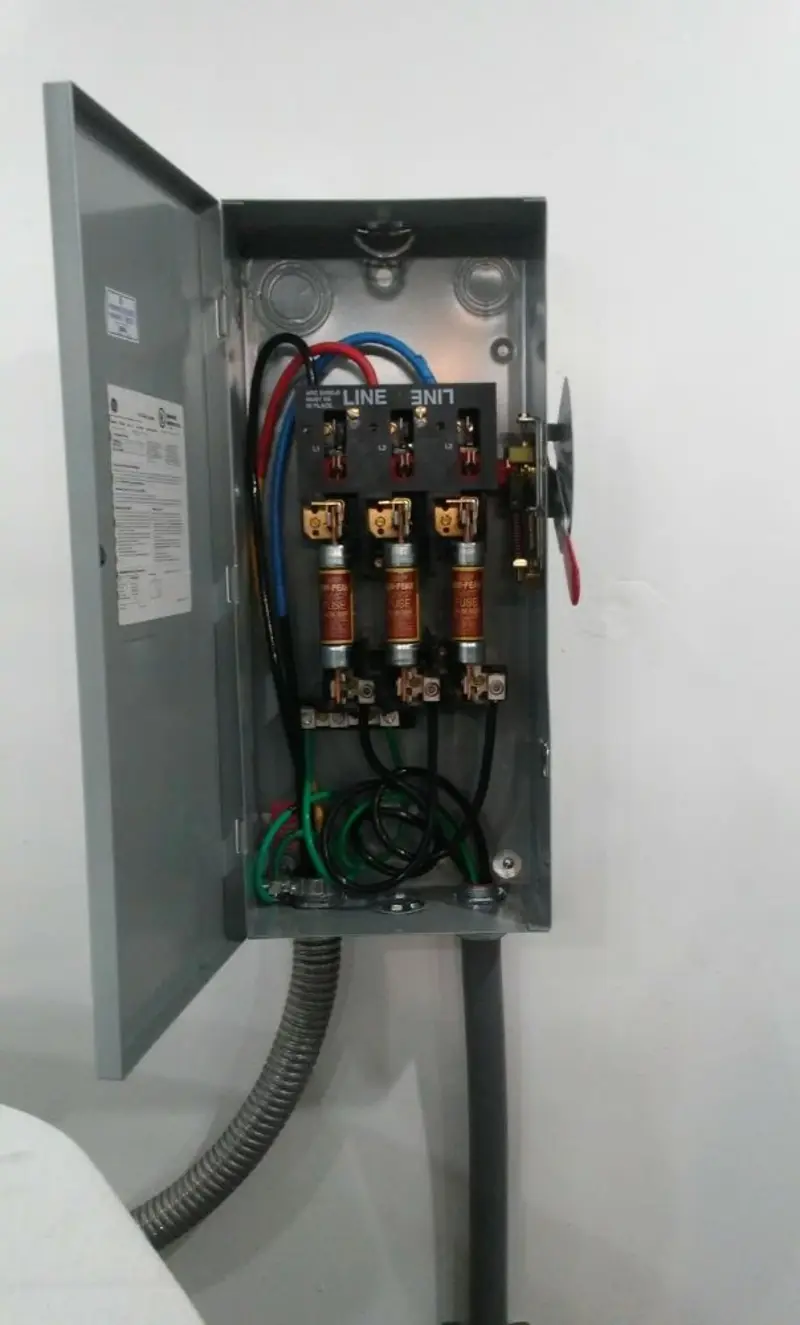 Three-phase disconnect switch installed for Electrical Wiring & Rewiring in Kildeer